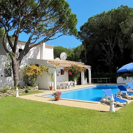 Luxury Algarve Villa Garra Verde 3 Bedrooms Great Pool Area Perfect For Families Almancil
